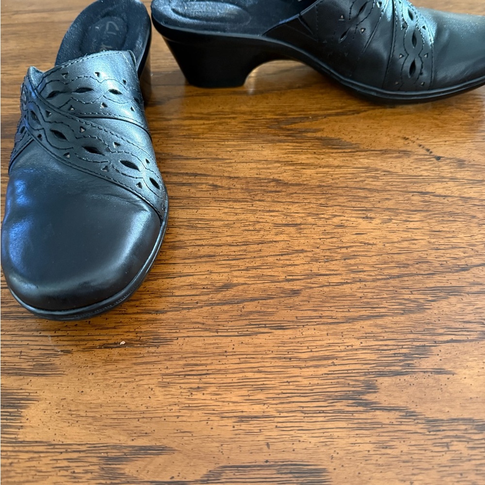 Clark’s clogs 8.5M - Picture 6 of 9